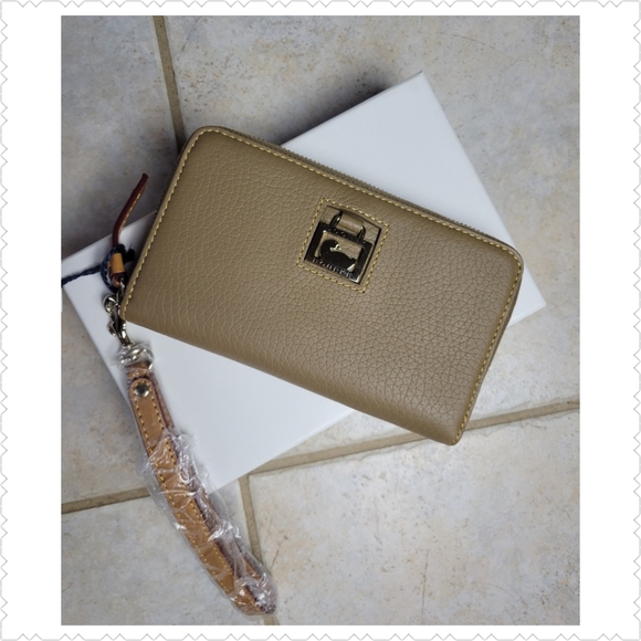 DOONEY & BOURKE Taupe Folded Zip Wristlet - Picture 2 of 5